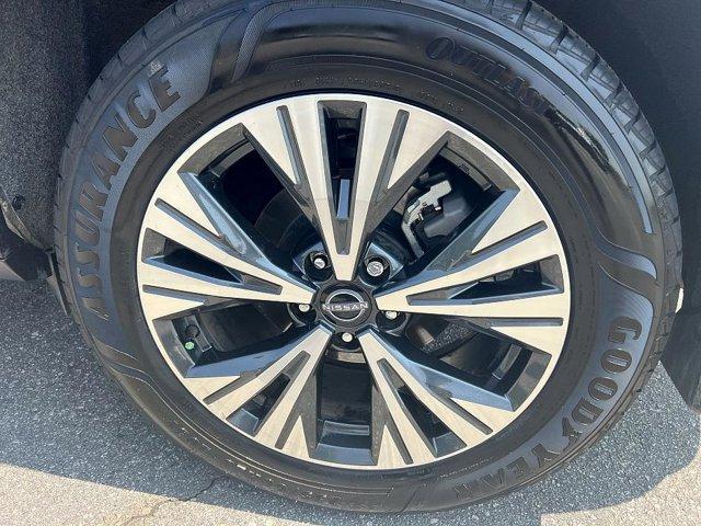 used 2023 Nissan Rogue car, priced at $24,788