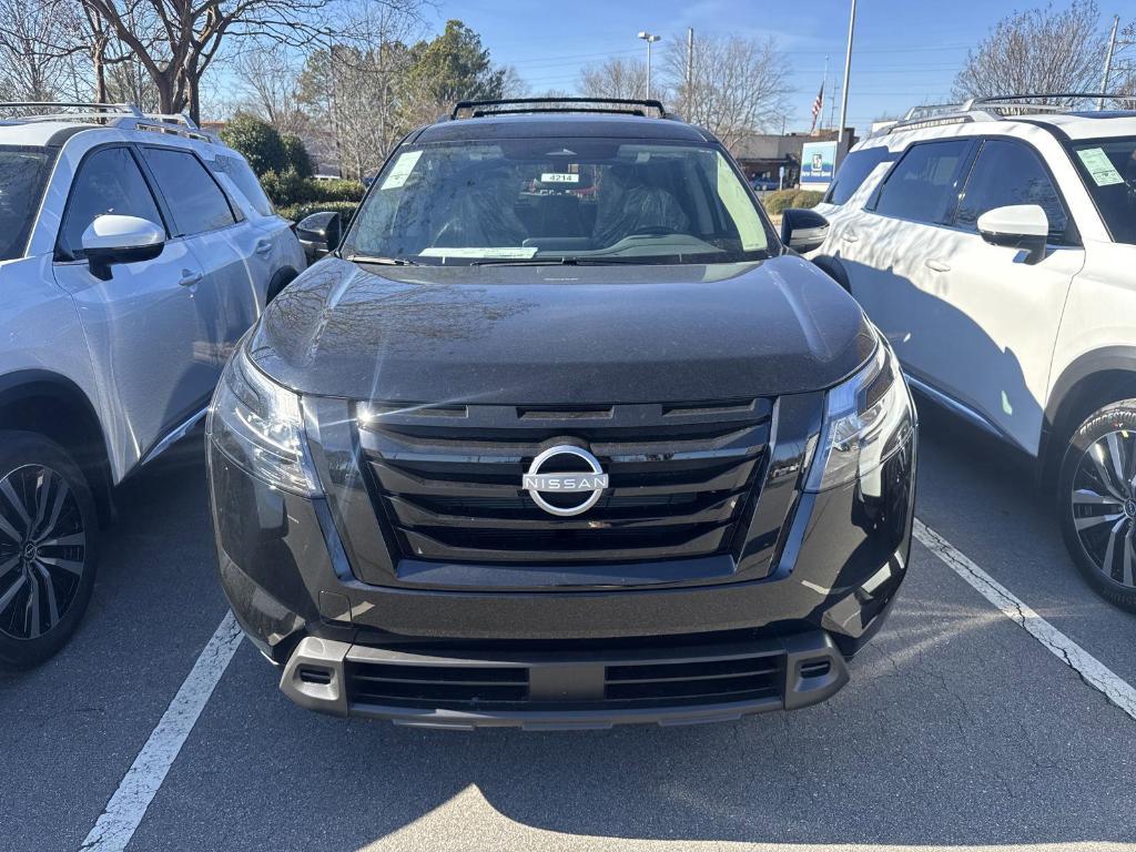 new 2025 Nissan Pathfinder car, priced at $37,645