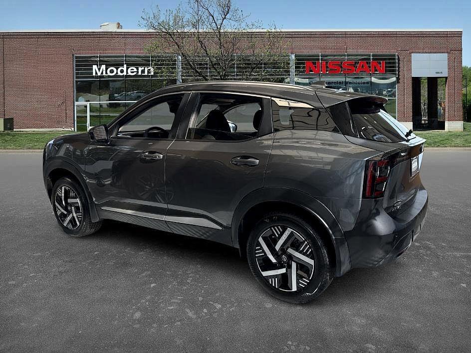 new 2025 Nissan Kicks car, priced at $25,255