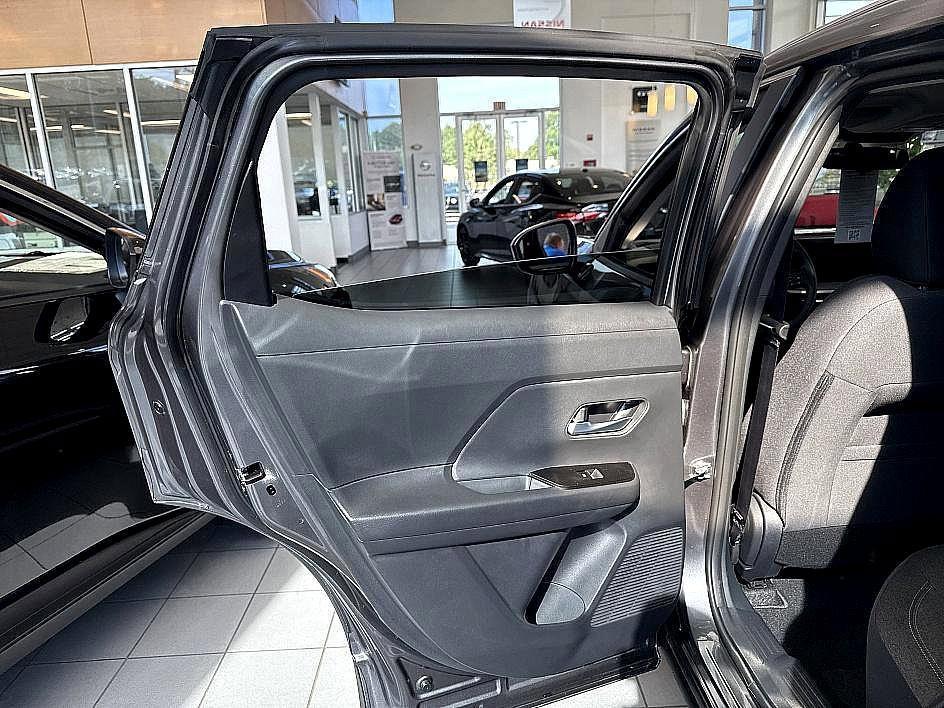 new 2025 Nissan Kicks car, priced at $25,255