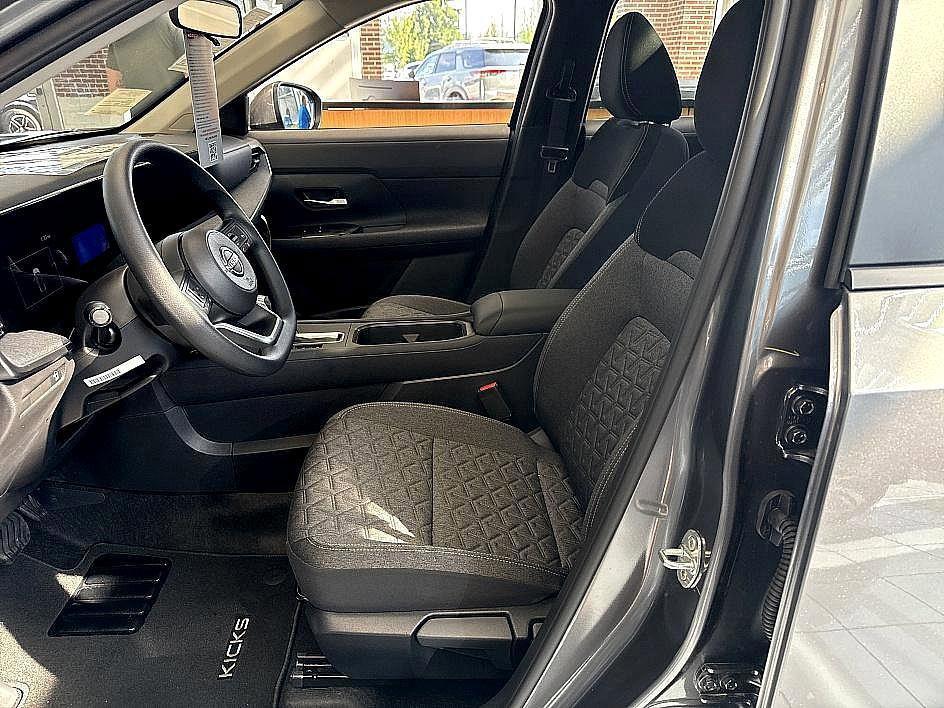 new 2025 Nissan Kicks car, priced at $25,255