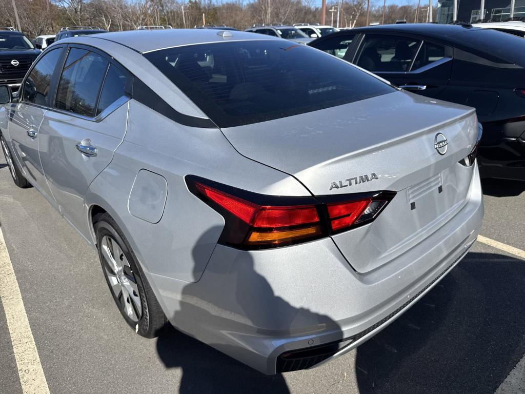 new 2025 Nissan Altima car, priced at $25,005