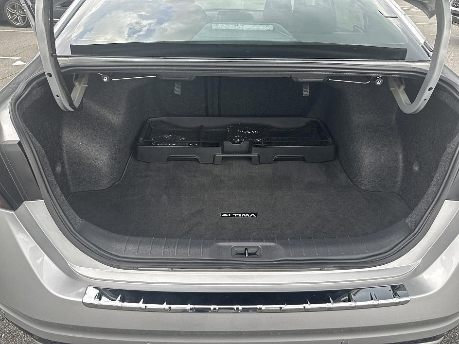 used 2022 Nissan Altima car, priced at $23,975