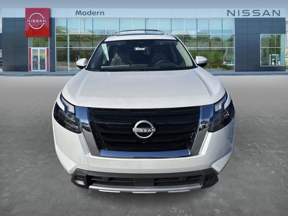 new 2025 Nissan Pathfinder car, priced at $46,280