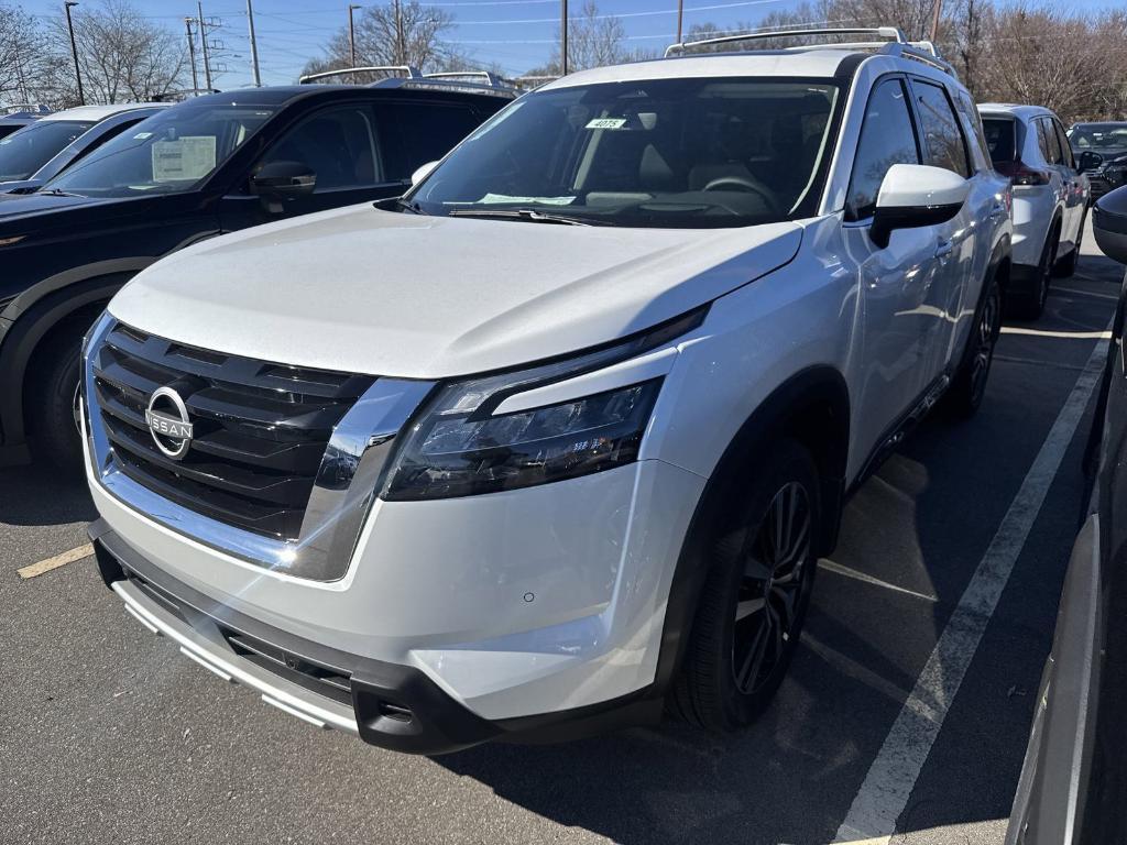 new 2025 Nissan Pathfinder car, priced at $47,530