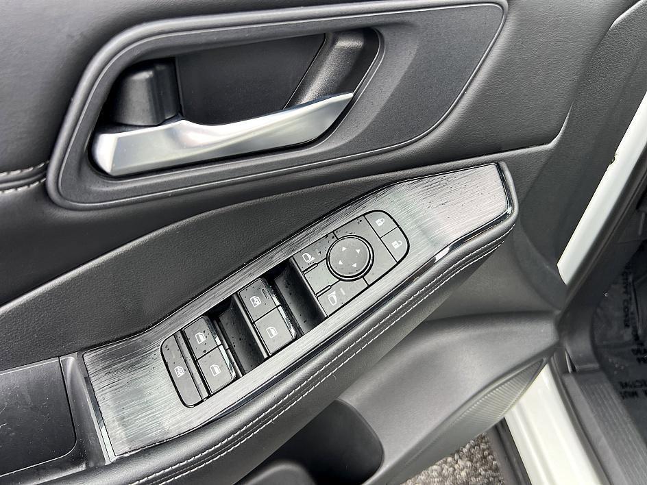 used 2023 Nissan Rogue car, priced at $25,488