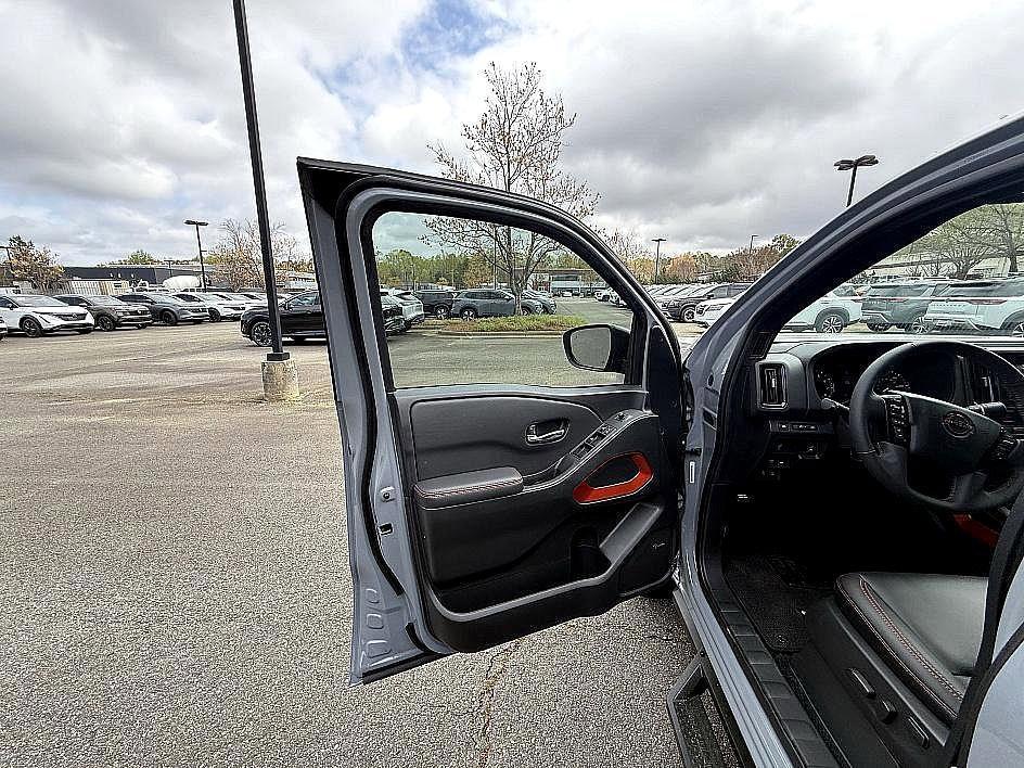 new 2025 Nissan Frontier car, priced at $45,775