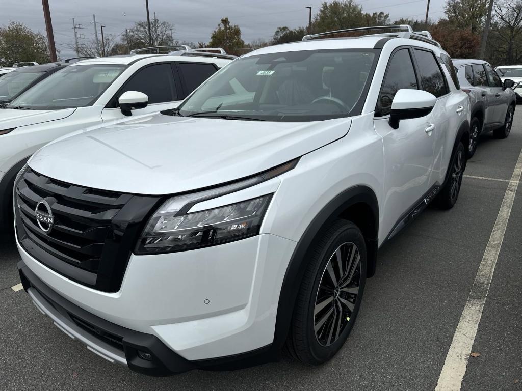 new 2025 Nissan Pathfinder car, priced at $52,025