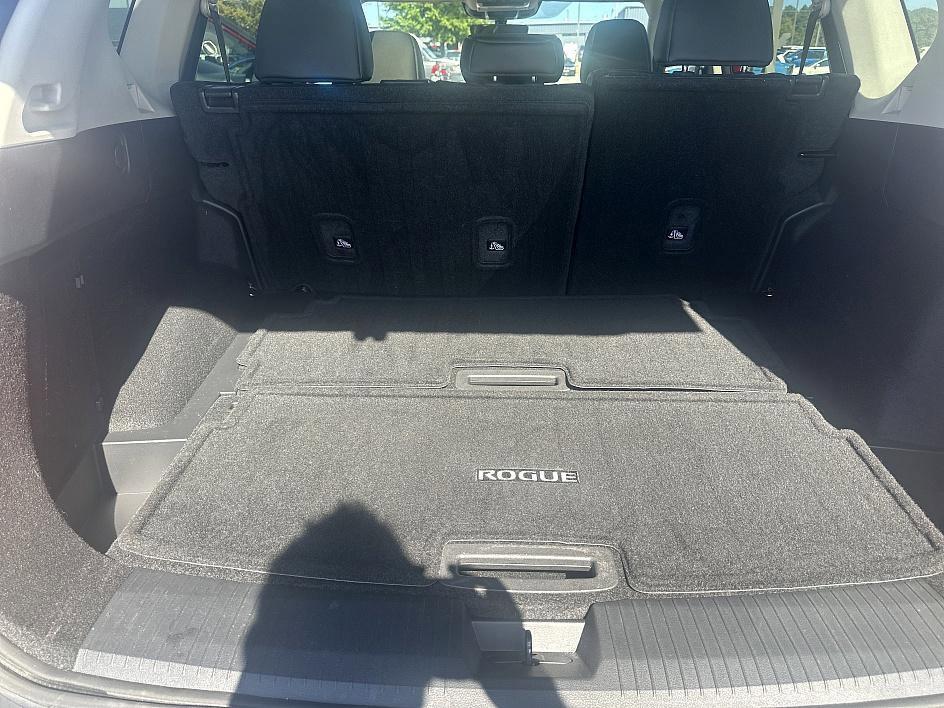 used 2022 Nissan Rogue car, priced at $24,675