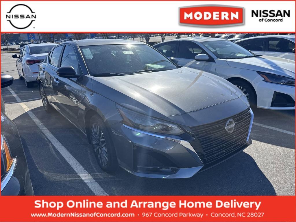 new 2025 Nissan Altima car, priced at $25,875