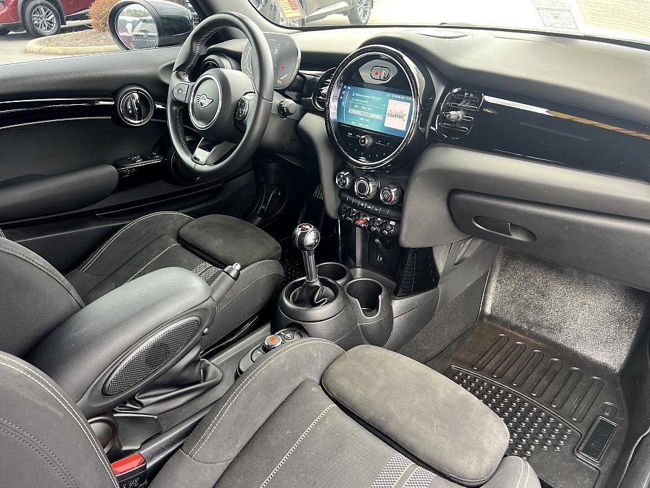used 2022 MINI Hardtop car, priced at $22,775