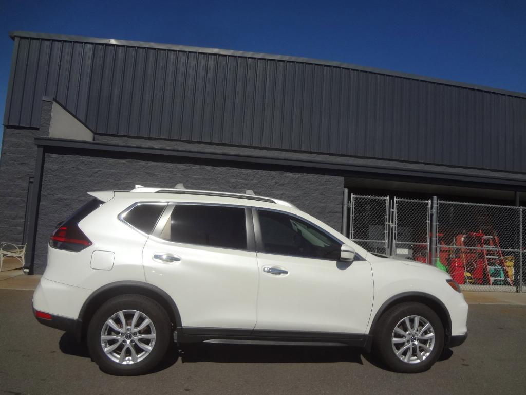 used 2019 Nissan Rogue car, priced at $17,775