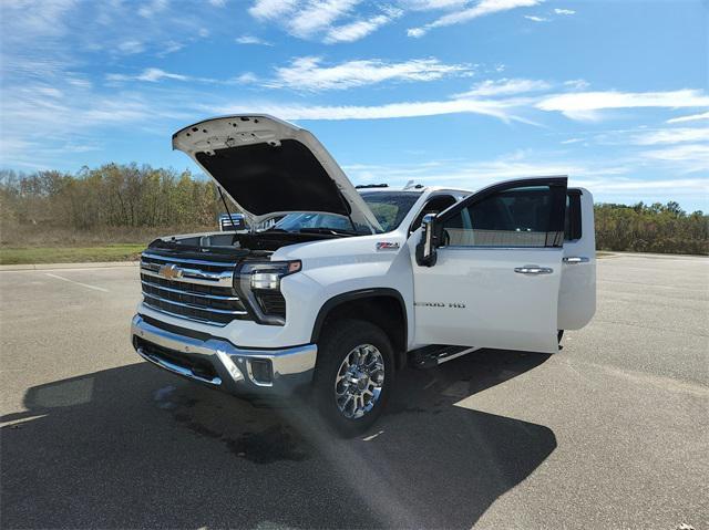 used 2024 Chevrolet Silverado 2500 car, priced at $69,635