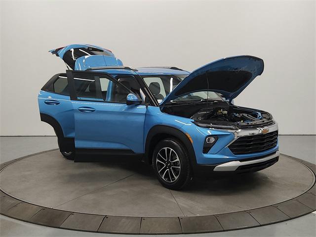 new 2025 Chevrolet TrailBlazer car, priced at $24,375