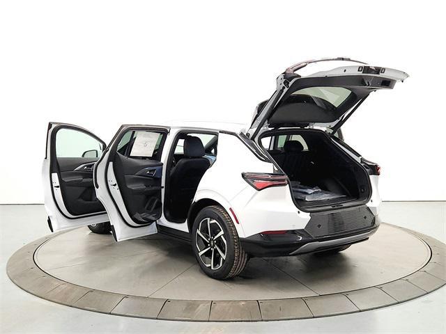 new 2025 Chevrolet Equinox EV car, priced at $37,928
