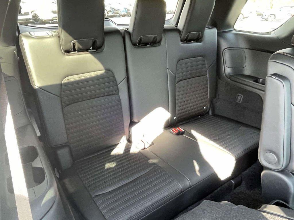 new 2025 Nissan Pathfinder car, priced at $38,657