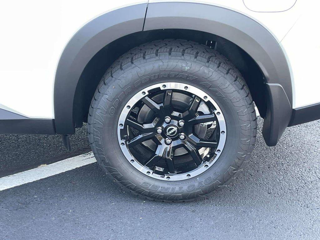 new 2025 Nissan Pathfinder car, priced at $38,657