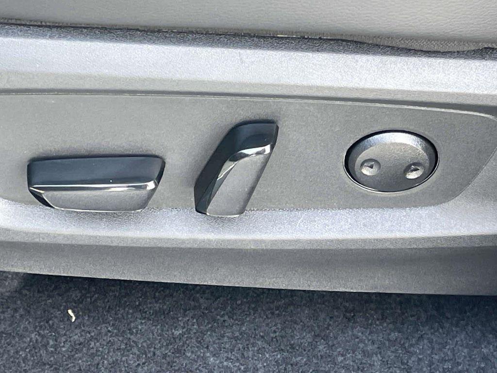 new 2025 Nissan Pathfinder car, priced at $38,657