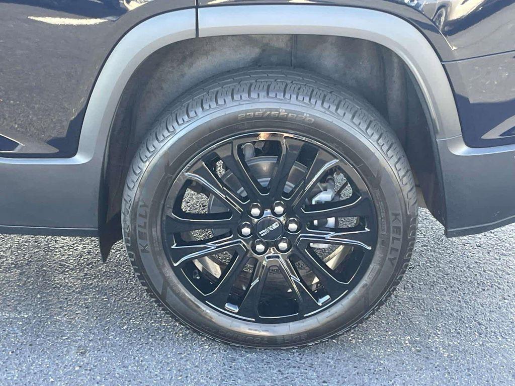 used 2022 GMC Acadia car, priced at $28,899