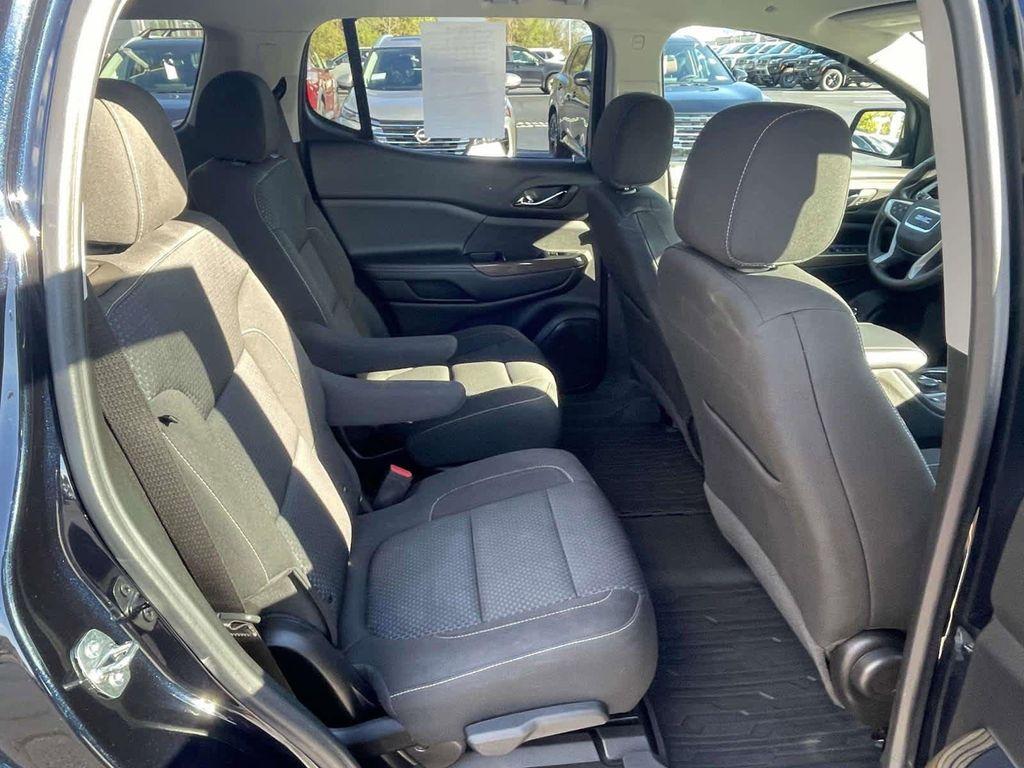 used 2022 GMC Acadia car, priced at $28,899