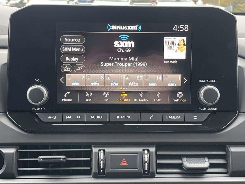 new 2025 Nissan Pathfinder car, priced at $32,862