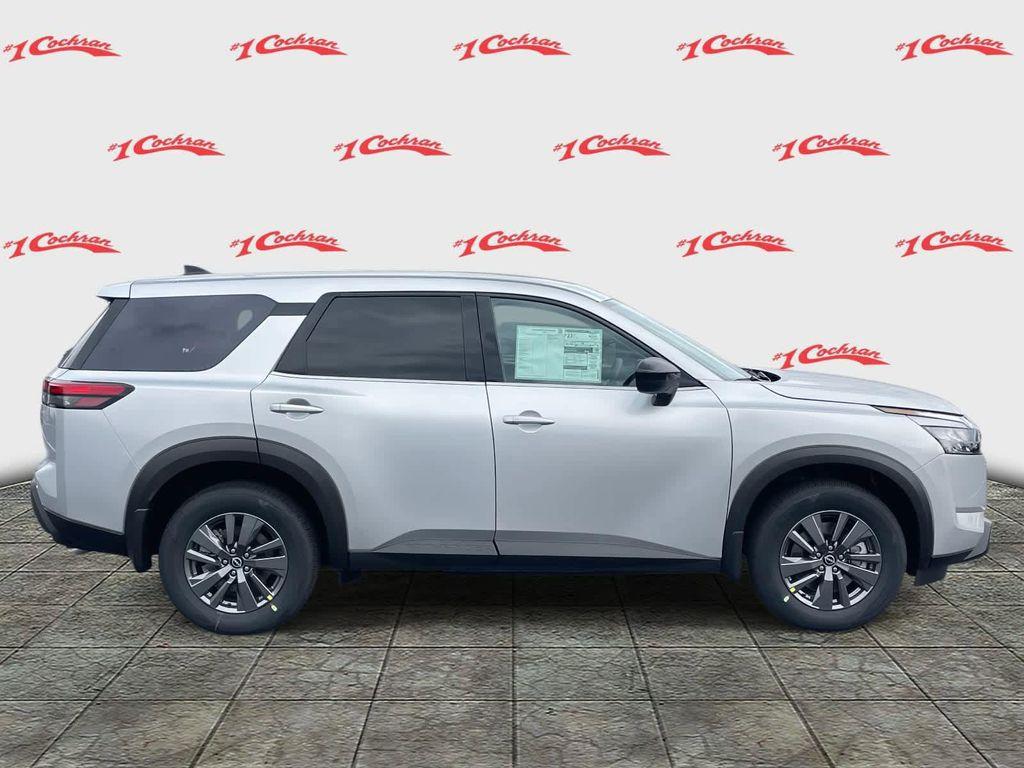 new 2025 Nissan Pathfinder car, priced at $32,862