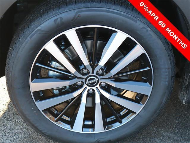 new 2025 Nissan Pathfinder car, priced at $50,286