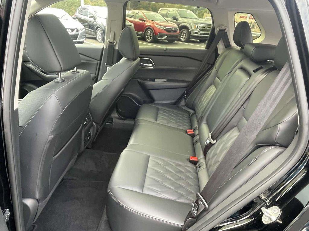 used 2024 Nissan Rogue car, priced at $33,998