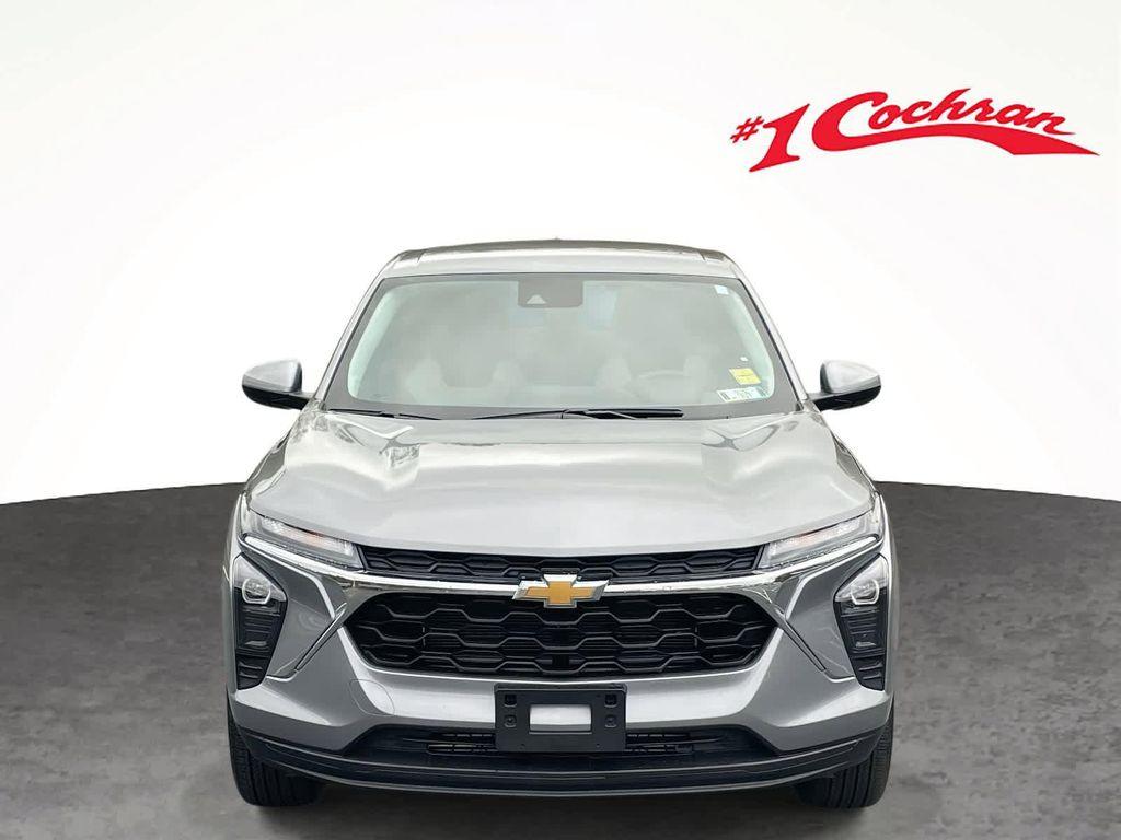 used 2025 Chevrolet Trax car, priced at $21,221
