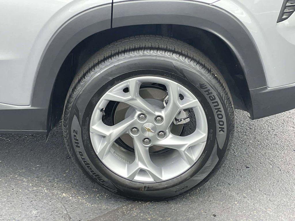 used 2025 Chevrolet Trax car, priced at $21,221
