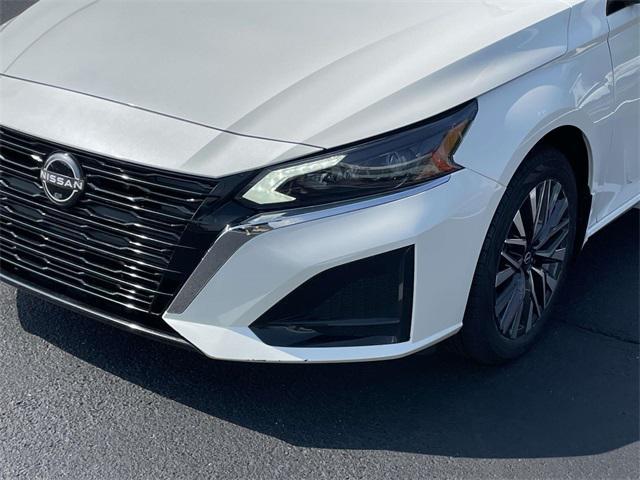 used 2023 Nissan Altima car, priced at $24,172