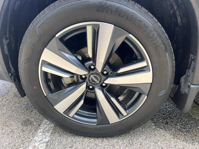 used 2023 Nissan Rogue car, priced at $31,147
