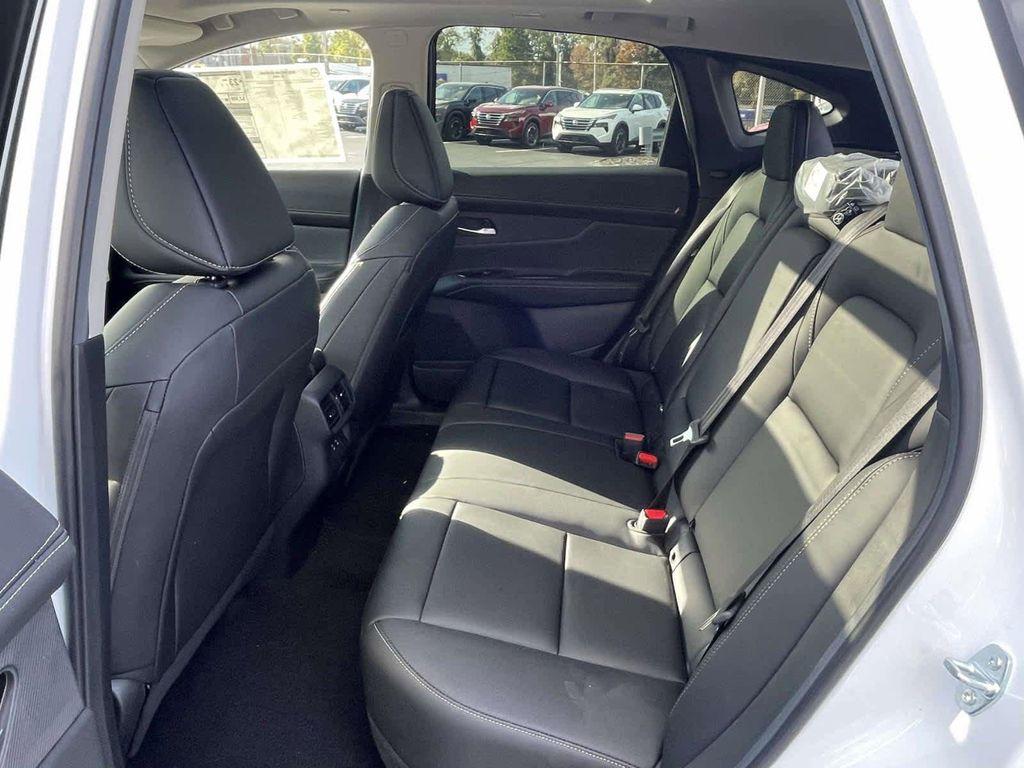 new 2025 Nissan Murano car, priced at $41,112