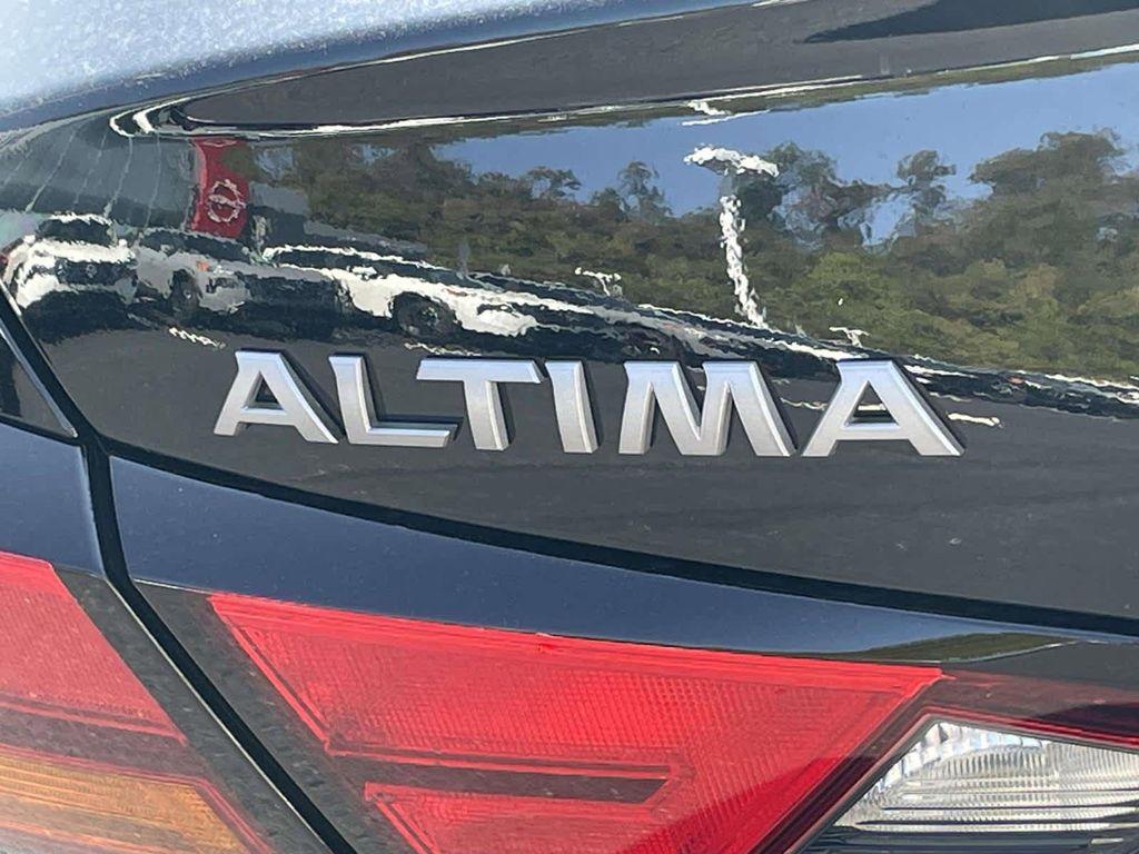 new 2025 Nissan Altima car, priced at $30,122