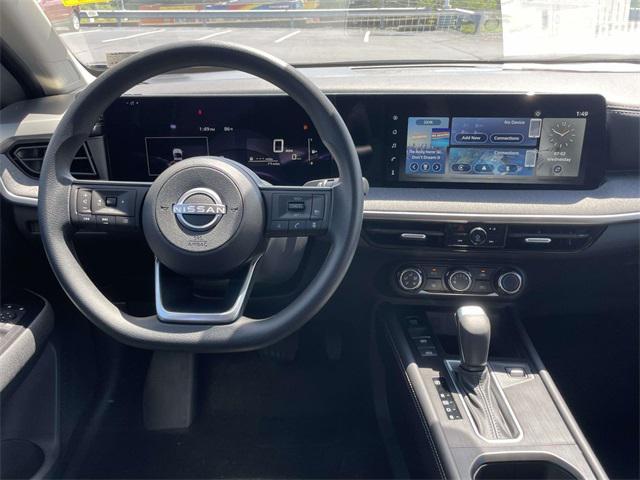 new 2025 Nissan Kicks car, priced at $26,017