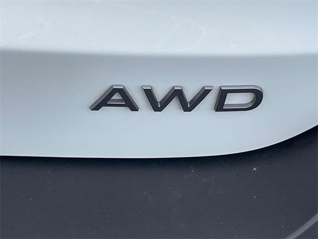 new 2025 Nissan Kicks car, priced at $27,698