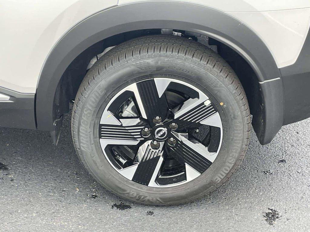 new 2026 Nissan Kicks car, priced at $29,190