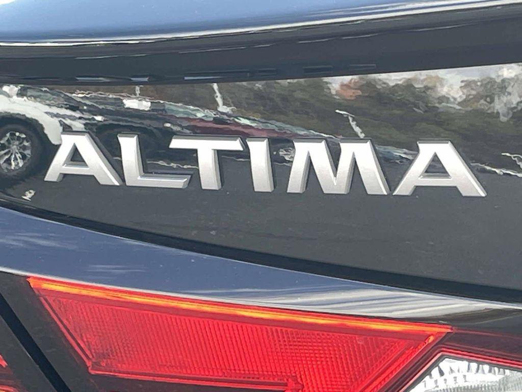 used 2023 Nissan Altima car, priced at $24,564
