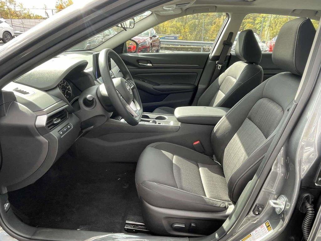 new 2025 Nissan Altima car, priced at $28,995