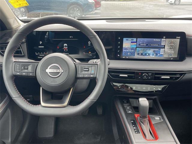 new 2025 Nissan Kicks car, priced at $30,478