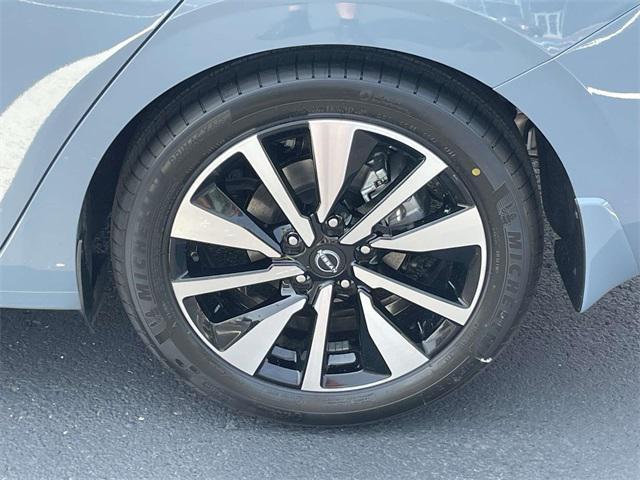 new 2025 Nissan Sentra car, priced at $26,375