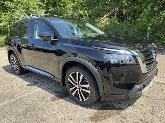 used 2025 Nissan Pathfinder car, priced at $47,489