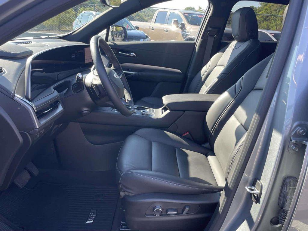 used 2024 Cadillac XT4 car, priced at $38,995