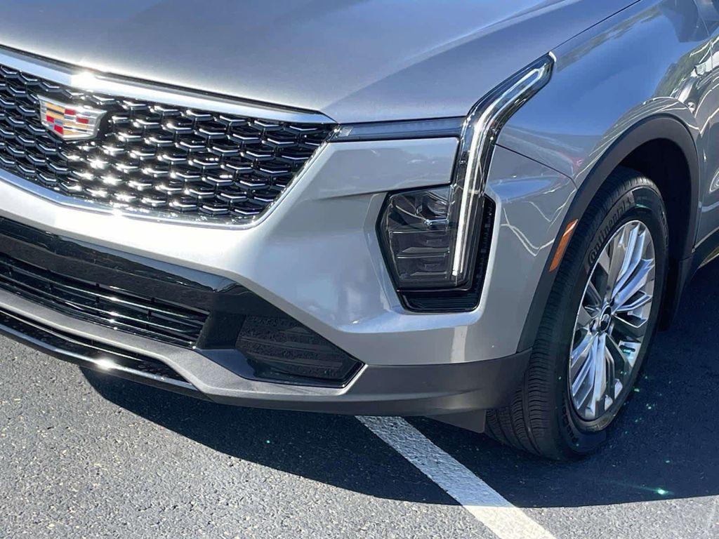 used 2024 Cadillac XT4 car, priced at $38,995