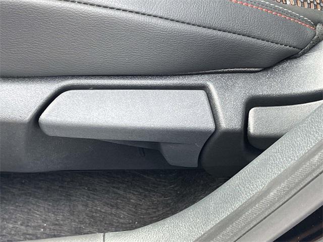 new 2025 Nissan Kicks car, priced at $30,110