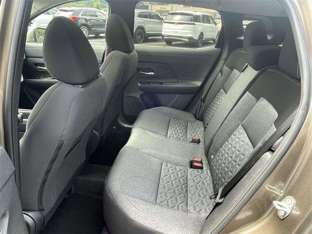 new 2025 Nissan Kicks car, priced at $26,698