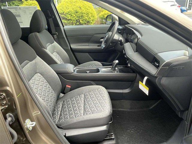 new 2025 Nissan Kicks car, priced at $26,698