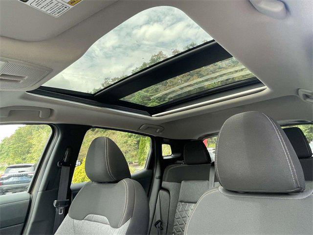new 2025 Nissan Kicks car, priced at $26,698