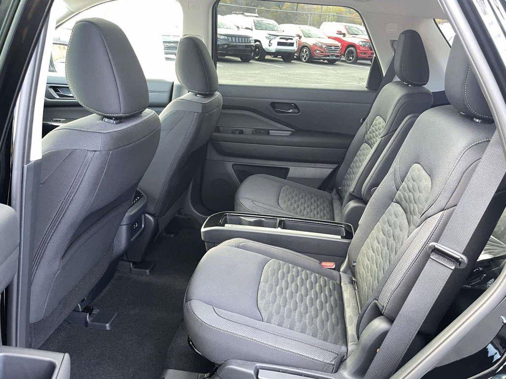 new 2025 Nissan Pathfinder car, priced at $37,861