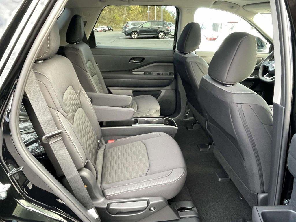 new 2025 Nissan Pathfinder car, priced at $37,861